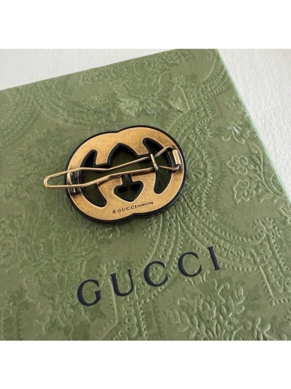 NEW GUCCI Crystal Embellished GG Hair Clip Black - Picture 4 of 5